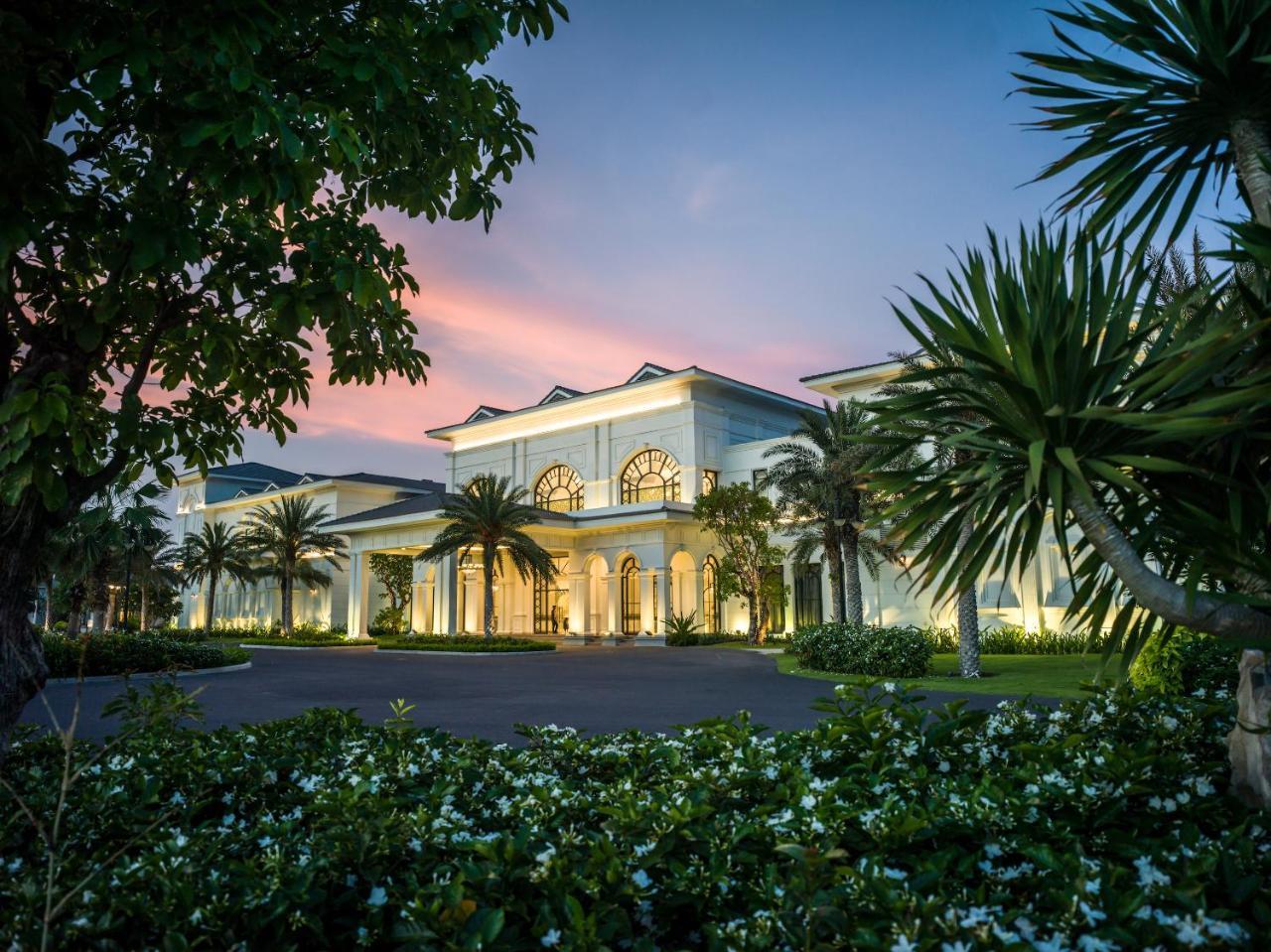 Meliá Vinpearl Cam Ranh Beach Resort Exterior foto
